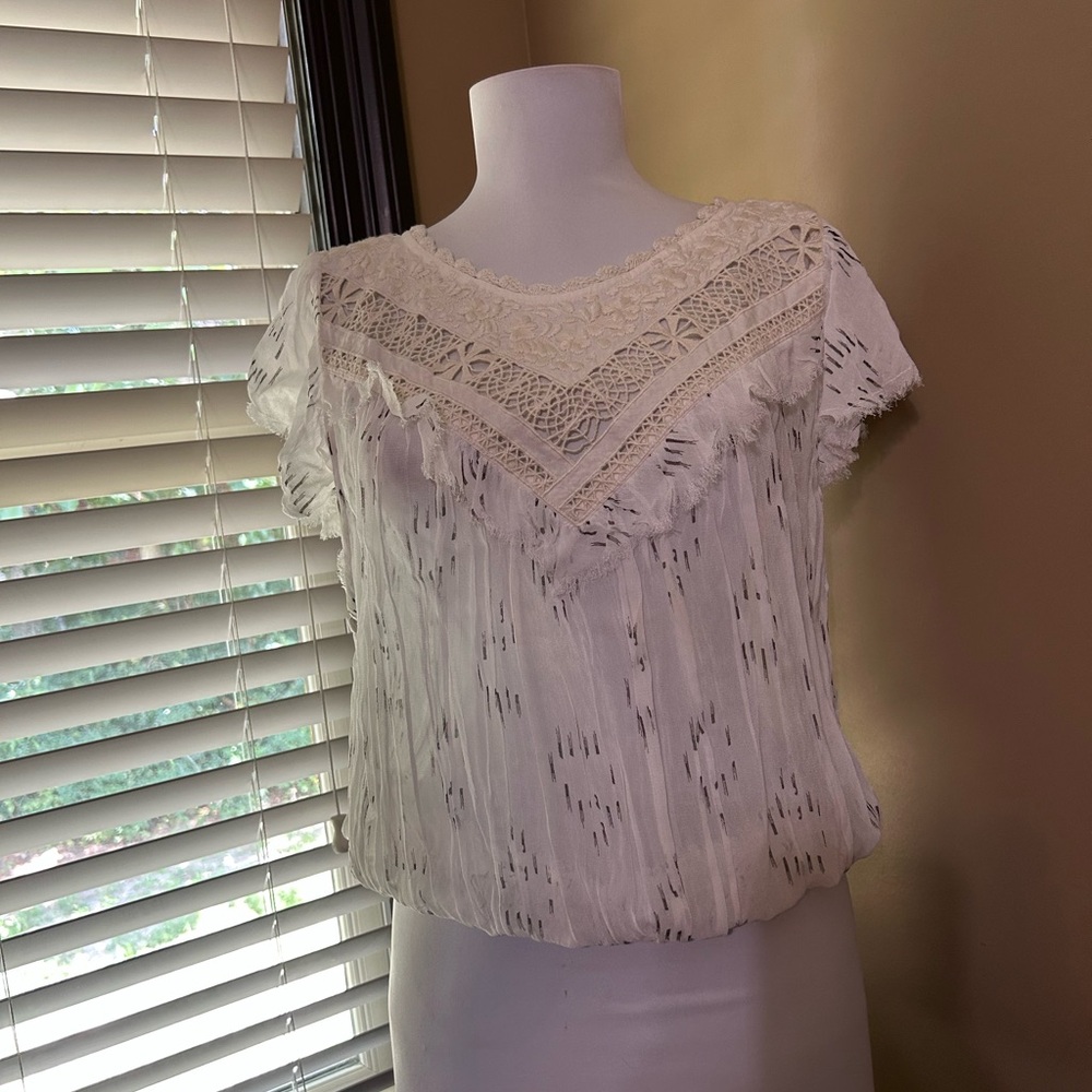 Kimchi Blue Cream Lace Blouse Urban outfitters